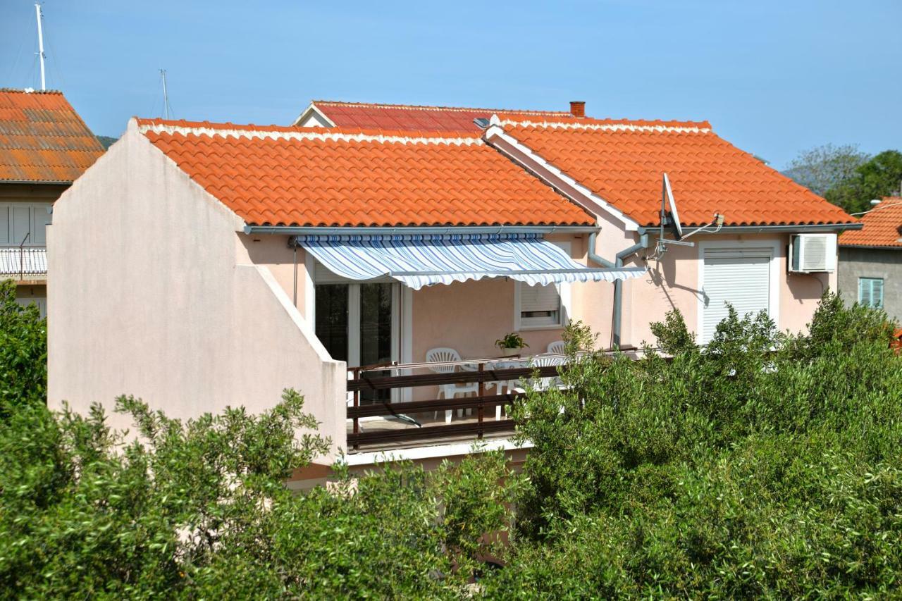 Apartmani Sime Betina  Exterior photo
